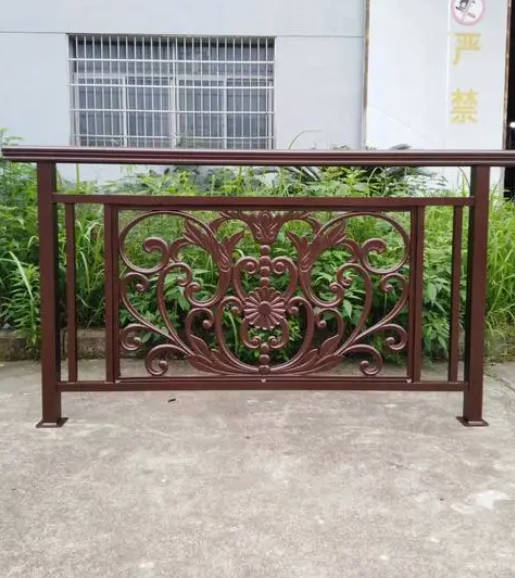 奇亿注册选择合适的阳台护栏材质为你生活安全保驾护航