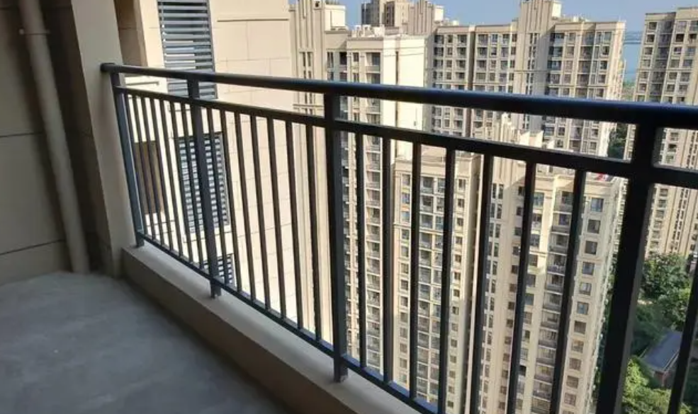 锌钢阳台护栏安装视频以及文字指导奇亿
