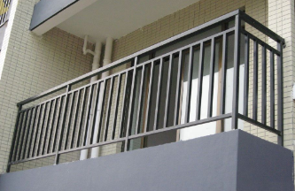 奇亿锌钢阳台护栏在应用设计上有哪些优势？