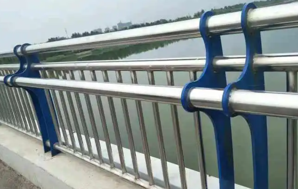 桥梁护栏的选购技巧奇亿注册